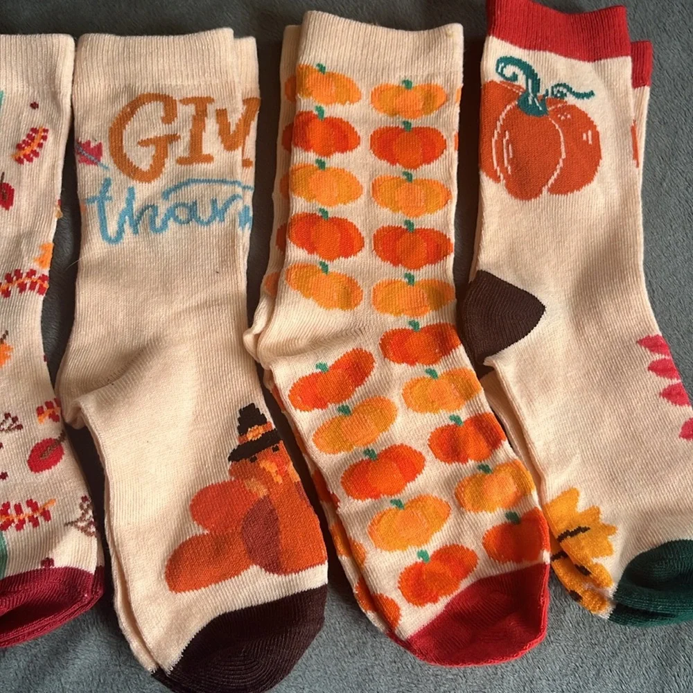 Kids fall socks 12 pair medium new